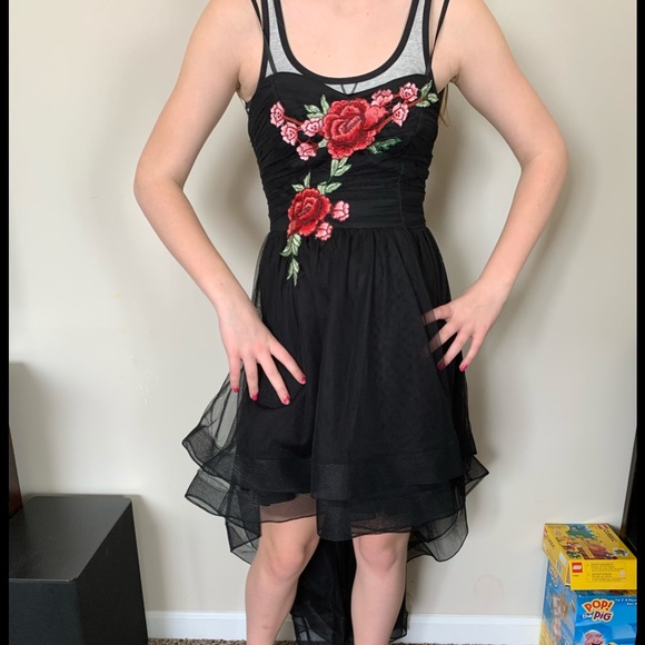 Hi-Low Prom Dress      NWT - Picture 2 of 7